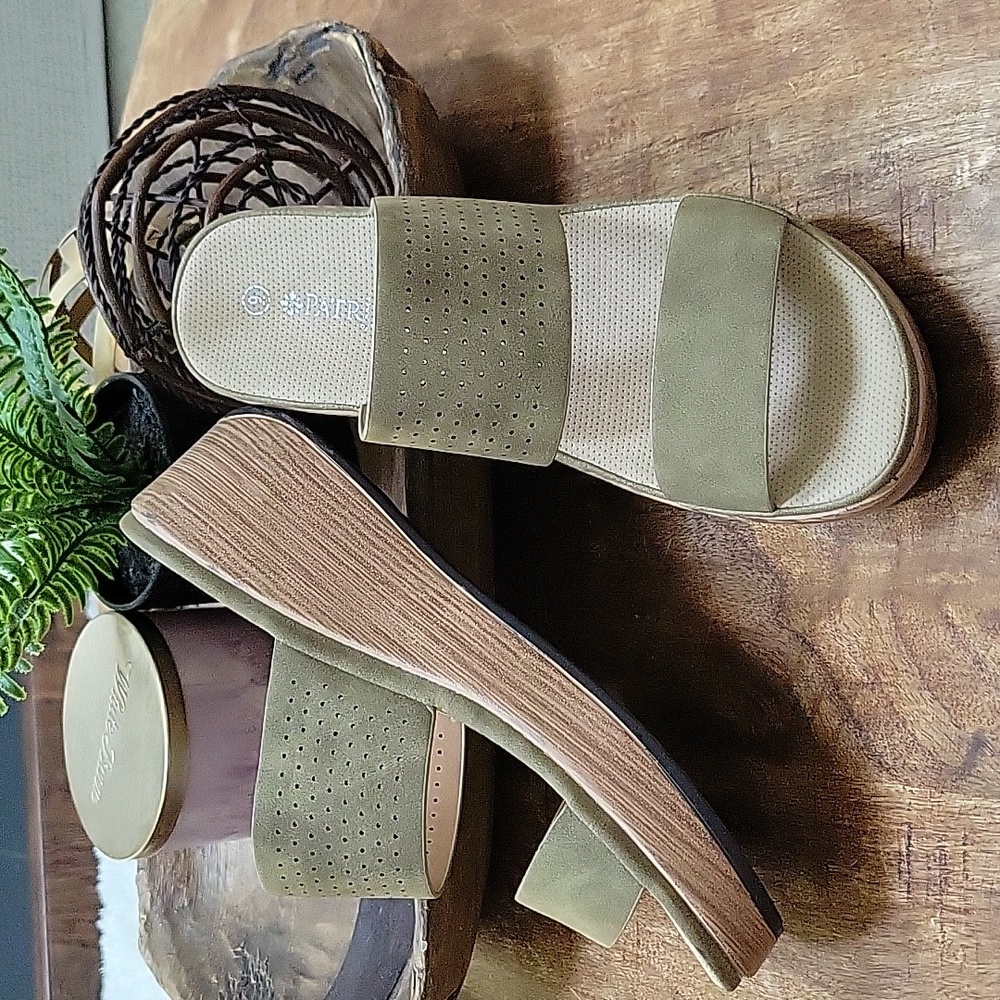 Patrizia by Spring Step Wedge Sandals